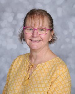 Ms R Mayne